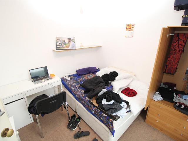 Flat for rent in Pontypridd, Wales