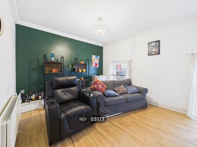 Flat for rent in Round Hill, Brighton