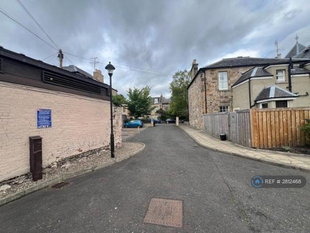 Flat for rent in Mayfield, Newington