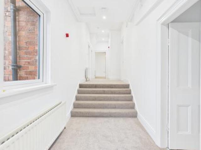 Flat for rent in Dunmurry, Northern Ireland