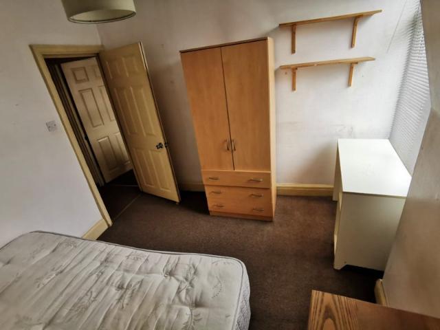 Flat for rent in East Sheen, Greater London
