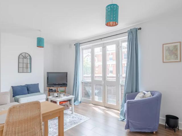 Flat for rent in Islington, Canonbury