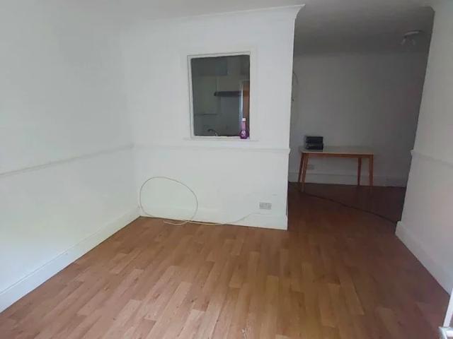 Flat for rent in Slough