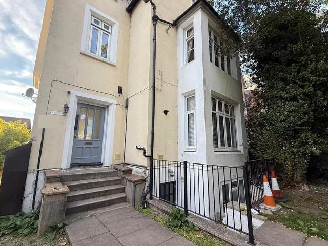 Flat for rent in Slough