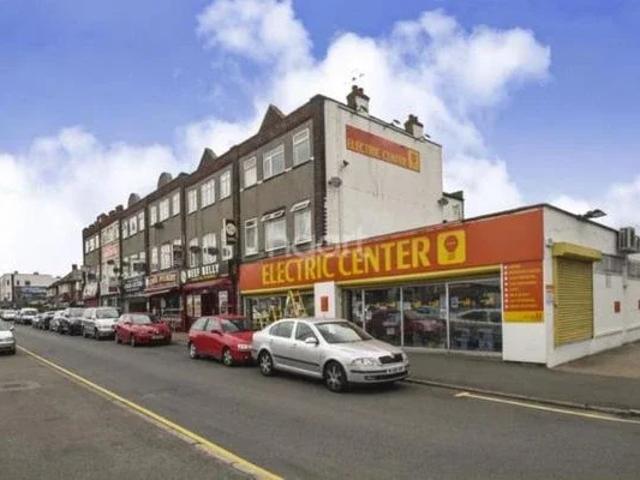 Flat for rent in London Borough of Hillingdon, Greater London