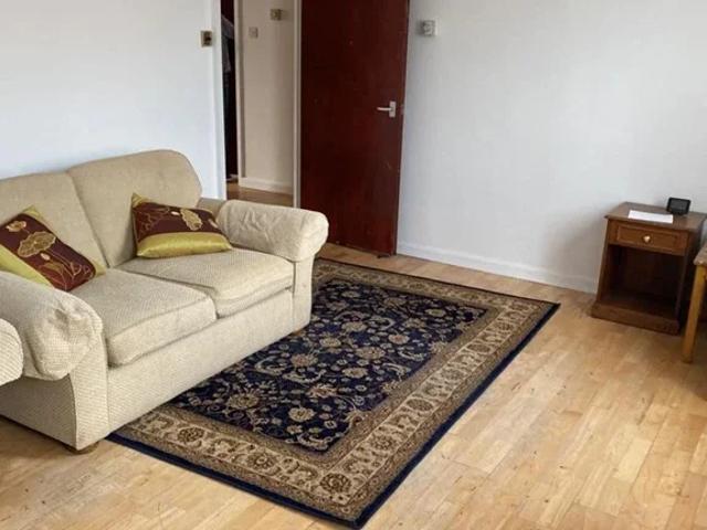 Flat for rent in London Borough of Hillingdon, Greater London