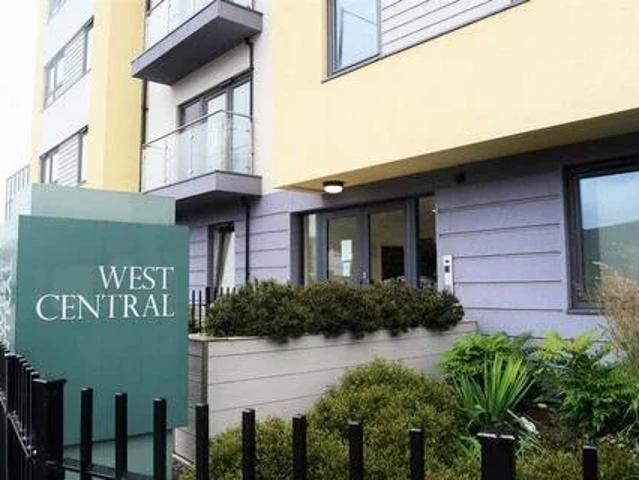 Flat for rent in London Borough of Hillingdon, Greater London