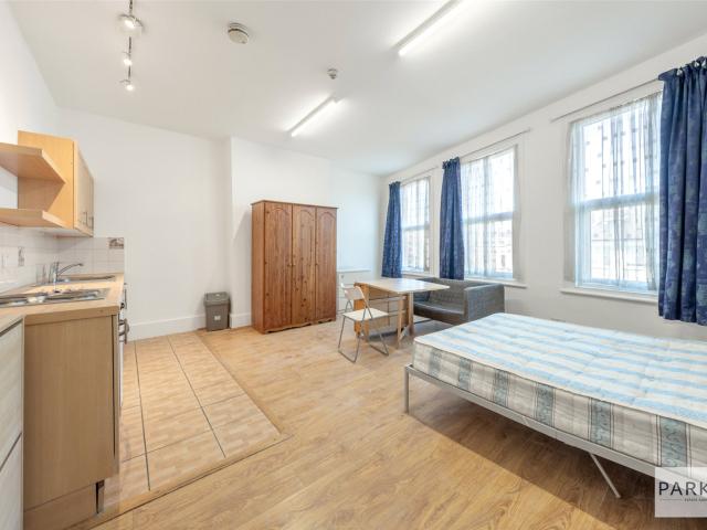 Apartment for rent in Shepherd's Bush, Greater London