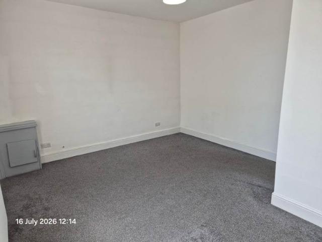 Flat for rent in Whinny Heights, Blackburn