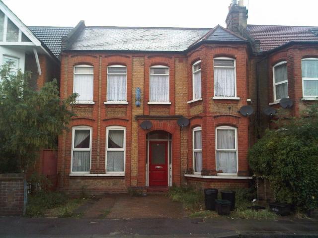 Flat for rent in Gants Hill, Greater London
