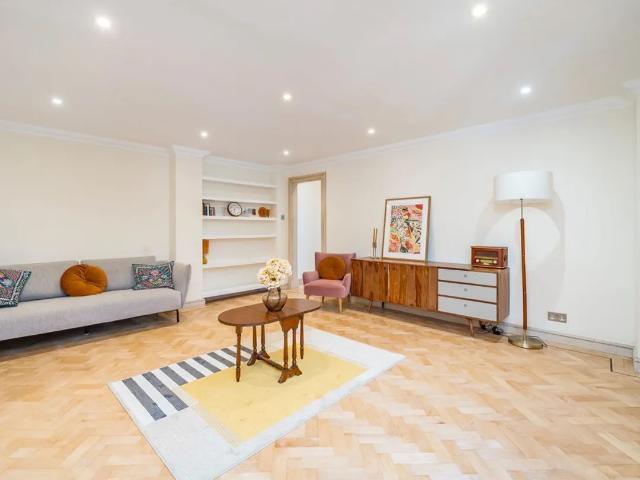 Apartment for rent in London Borough of Ealing, Greater London