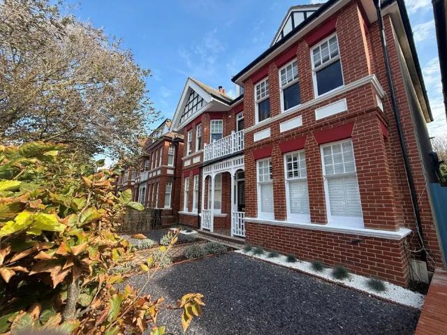 Flat for rent in Portslade by Sea, Hove