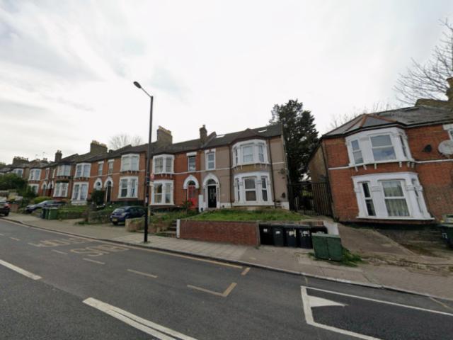 Flat for rent in London Borough of Lewisham, Greater London