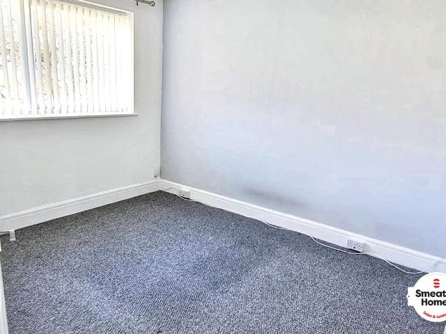 Flat for rent in Barne Barton, Plymouth