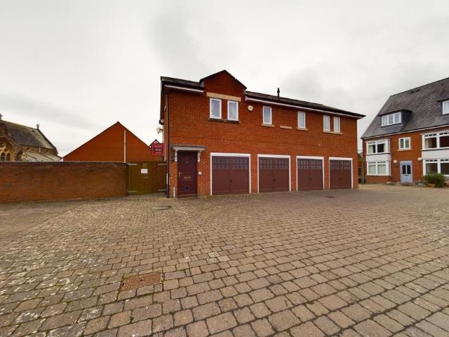 Flat for rent in Portfields, Lower Bullingham