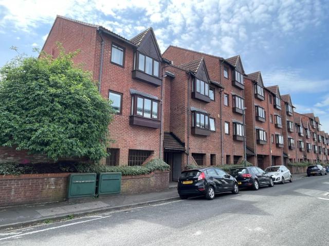 Flat for rent in Feckenham, City Of Bristol