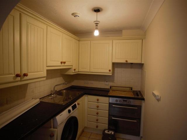 Flat for rent in Chard Town, Chard