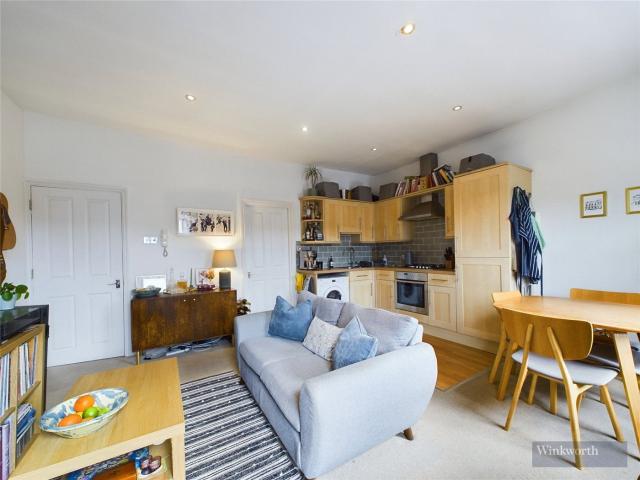 Flat for rent in Surbiton, Greater London