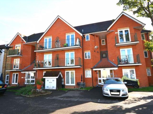 Flat for rent in Prittlewell, Southend-on-Sea