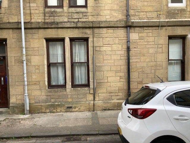 Flat for rent in Middlefield, Falkirk