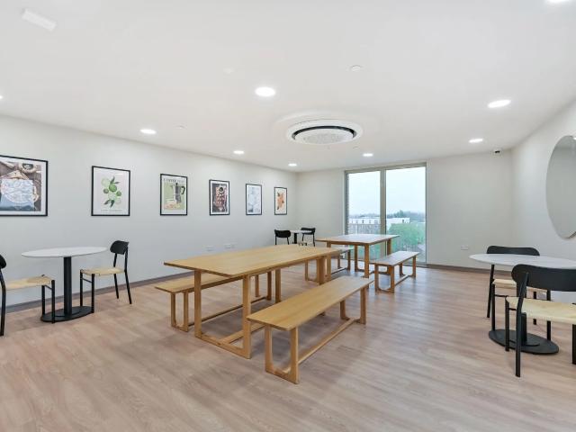 Flat for rent in London Borough of Hounslow, Greater London