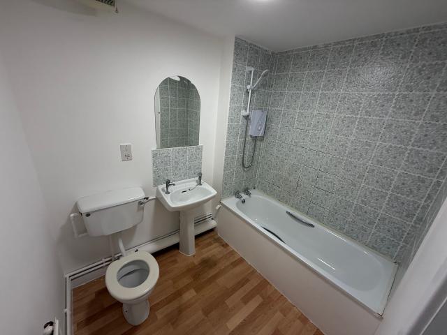 Flat for rent in Radcliffe, Bury