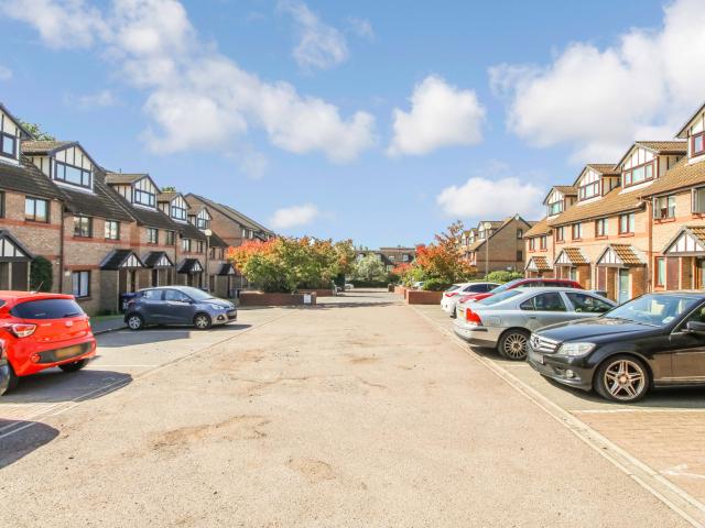Apartment for rent in London Borough of Harrow, Greater London