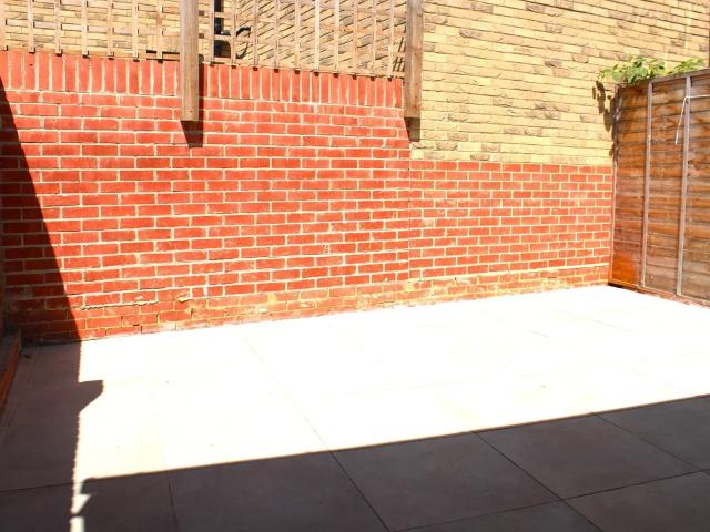 Flat for rent in Dudden Hill, Greater London