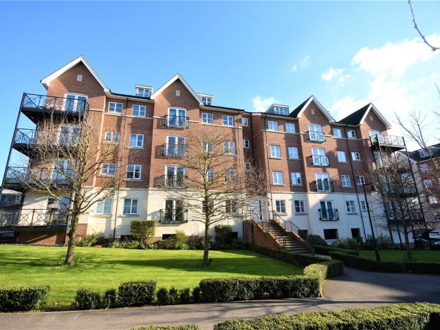 Flat for rent in Aylesbury, Walton