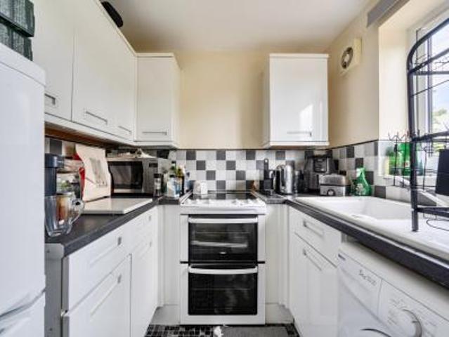 Flat for rent in London Borough of Enfield, Greater London
