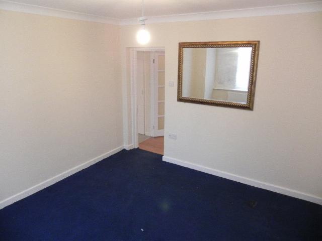 Flat for rent in Southfields, Greater London