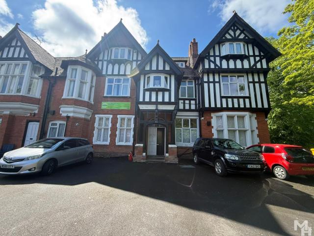Flat for rent in Wake Green, West Midlands