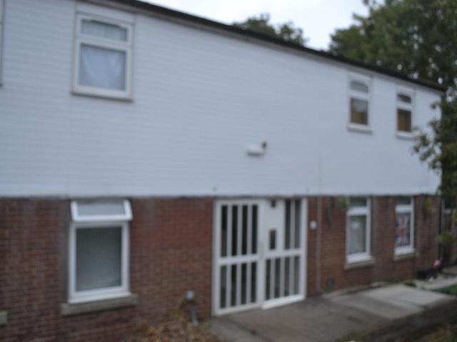 Flat for rent in Southdown, Five Acres