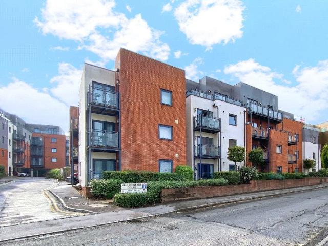 Flat for rent in Guildford Park, Westborough