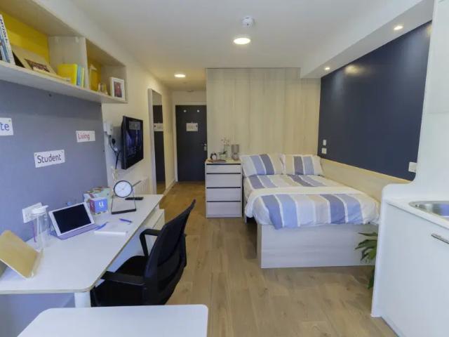 Room for rent in Guildford Park, Westborough
