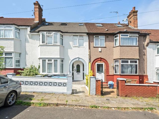Flat for rent in Dollis Hill, Greater London