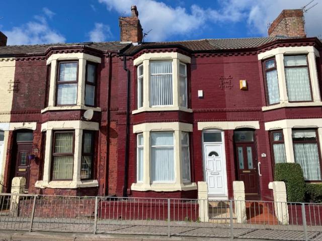 Flat for rent in Calderstones