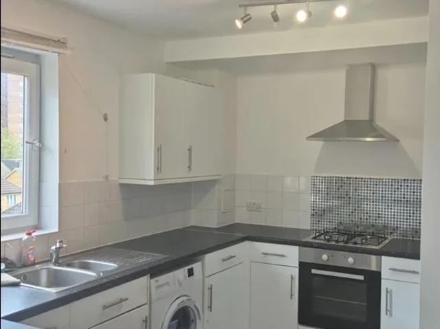 Flat for rent in Little Ilford, Greater London