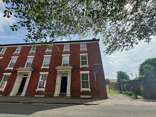 Flat for rent in Avenham, Higher Bartle