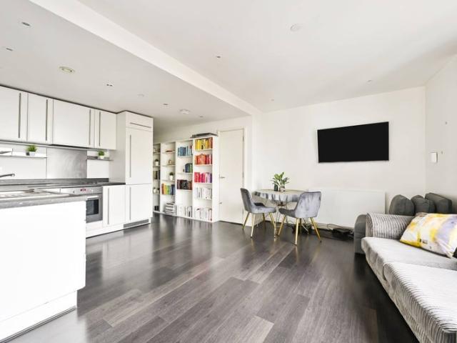 Flat for rent in Elephant and Castle, Greater London