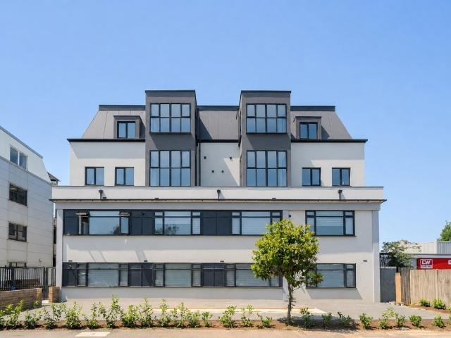 Flat for rent in Elstree and Borehamwood, Borehamwood