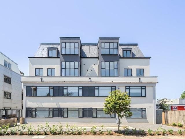 Flat for rent in Elstree and Borehamwood, Borehamwood