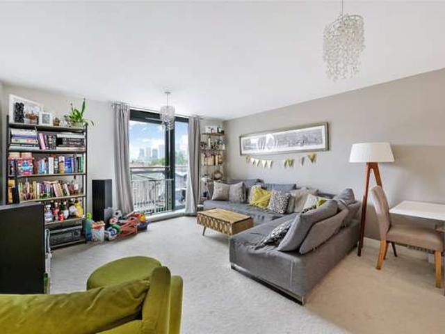 Flat for rent in Wapping, St. George in the East