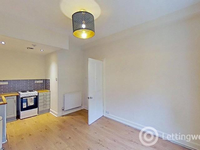 Flat for rent in Tynecastle, Gorgie