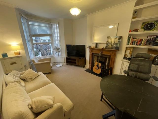 Flat for rent in London Borough of Hammersmith and Fulham, Greater London