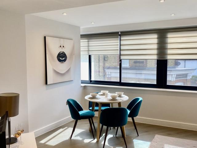 Flat for rent in Red Hill, Surrey
