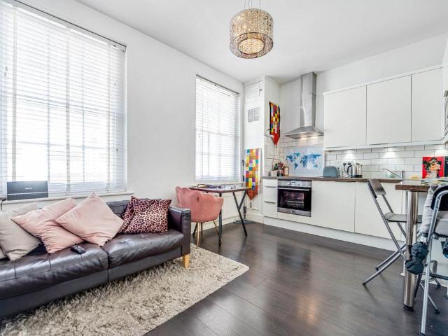 Flat for rent in Camden Town, Fitzrovia