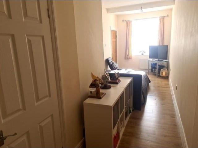 Flat for rent in Greenhill, Greater London