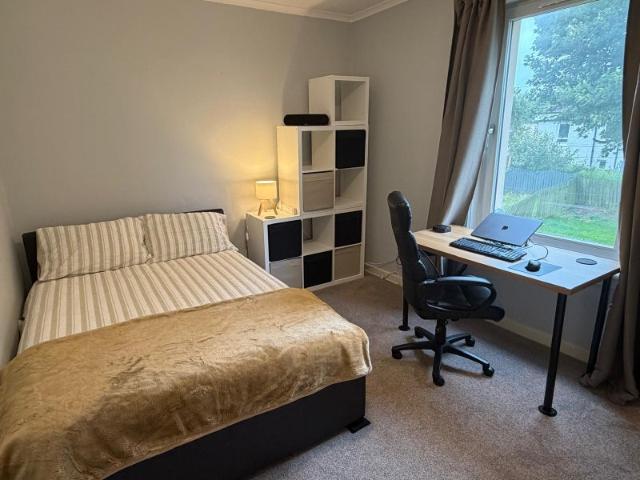 Room for rent in Riddrie Knowes, Glasgow