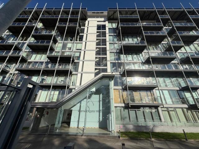 Flat for rent in Stretford, Trafford